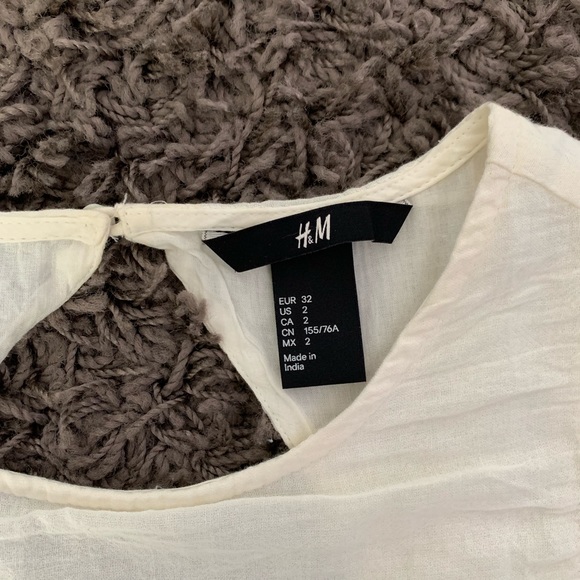 H&M White Dress Size 2 - Picture 2 of 3